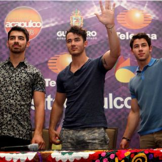 Los Jonas Brothers roban suspiros en Acapulco