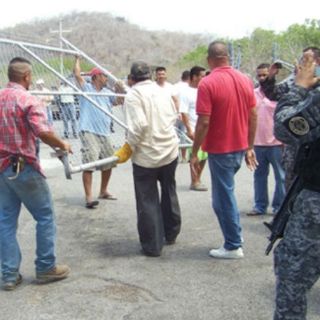 Liberan acceso a playa de Tenacatita