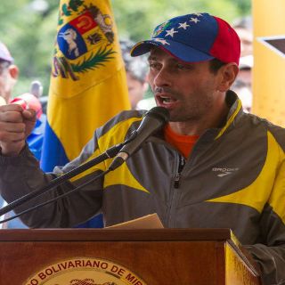 Capriles dice que todos saben de la ''ilegitimidad'' de Maduro