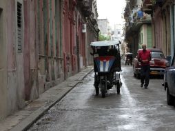 La falta de mantenimiento, la obsolescencia y las acometidas clandestinas suman un porcentaje importante para la merma de agua potable. ARCHIVO /