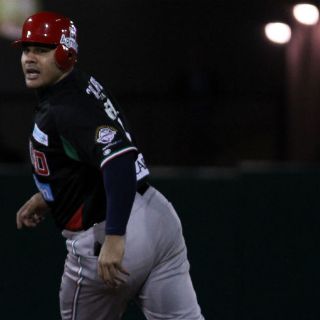 Luis Mauricio Suárez es líder de bateo en México