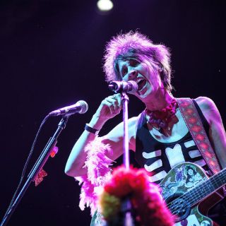 Andrea Echeverri canta por la igualdad