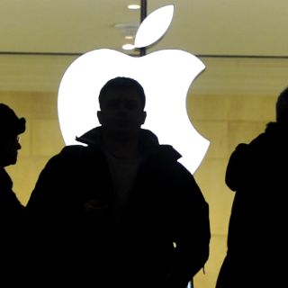 EU acusa a Apple de abusador empresarial