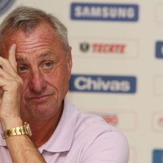 Cruyff critica a la directiva de Chivas
