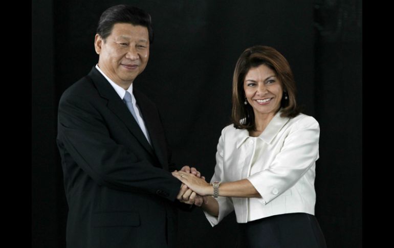 Laura Chinchilla recibe al presidente de China, Xi Jinping, en Costa Rica. EFE /