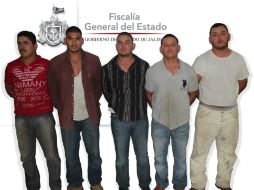 A los hombres les encontraron nueve armas de fuego, balas, y 800 dosis de crystal.  /