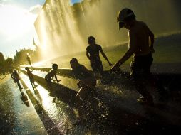 El crecimiento de las grandes urbes y la falta de áreas verdes provocan el aumento de temperatura. ARCHIVO /