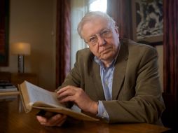 El naturalista declara que tras 60 años de trabajo, se aburriría si dejara esas actividades. ESPECIAL /