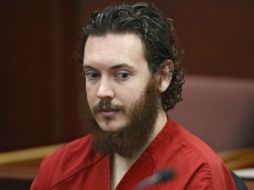 La defensa de Holmes ha afirmado repetidamente a la corte que el joven es un enfermo mental. AP /