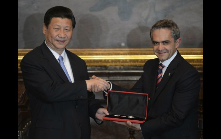 Xi Jinping es nombrado como huésped distinguido de la Ciudad de México. AFP /