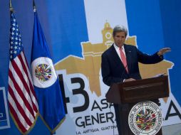 Kerry recomienda que cada gobierno decida ''su propio camino'' para proteger a sus ciudadanos de los efectos negativos de las drogas. EFE /