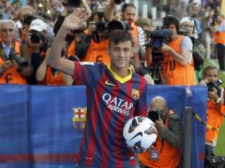 Ney, de 21 años, es el octavo fichaje más caro del futbol mundial. EFE /