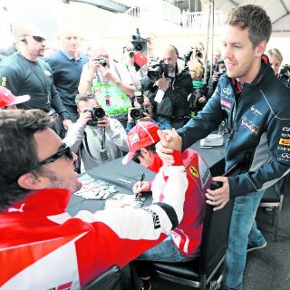 Checo Pérez se defiende ante las críticas