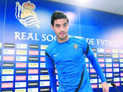 Carlos Vela se convirtió en el goleador y el héroe de la Real, al que salvó del descenso y después le ayudó para el boleto a Champions. ESPECIAL /