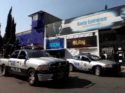 Policías del DF patrullan el barrio de Tepito luego del asesinato de cuatro personas en un gimnasio de la colonia Morelos. SUN /