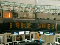 La Bolsa Mexicana de Valores termina la sesión con una pérdida de 0.85 por ciento, luego de una sesión de altibajos. ARCHIVO /