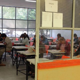 Niegan amparos a maestros por reforma educativa