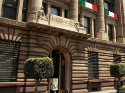Banxico decide mantiene sin cambio la Tasa de Interés debido a que no se anticipan presiones generalizadas sobre la inflación. ARCHIVO /