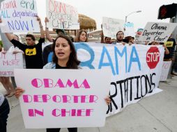 La protesta es opacada por un tiroteo a varias calles del lugar. AFP /