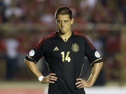 Javier 'Chicharito' Hernández salió lesionado del partido. AP /