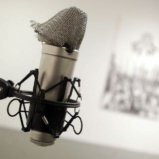 Examina la muestra ''Nietzsche Was A Man'' prejuicios e identidad