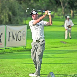 Mario Clemens da la sorpresa y es líder