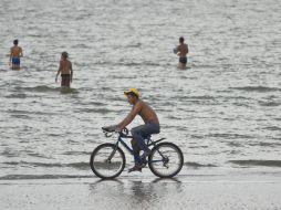 Construir un nuevo juego de gigantescas esclusas le cuesta a Panamá unos 5 mil 250 millones de dólares y un trabajo de 8 años. AP /