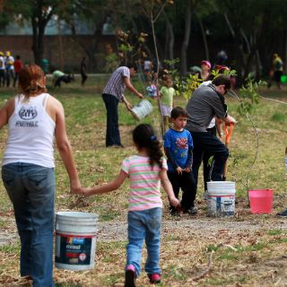Autoridades desdeñan celebración del Día del Medio Ambiente