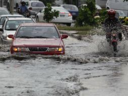 Se reportan fuertes lluvias en las zonas Poniente, Sur y Norte de la ZMG. ARCHIVO /