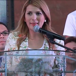 Alcaldesa de Monterrey entrega la ciudad a Jesucristo