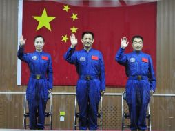 Los astronautas chinos durante la conferencia de prensa. AFP /