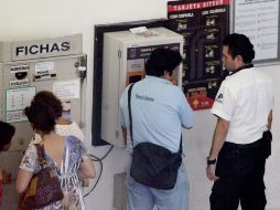 Las máquinas expendedoras son comunes en nuestra ciudad. ARCHIVO /