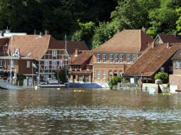 Es difícil estimar el monto de los daños materiales, pero serán de miles de millones de euros. EFE /