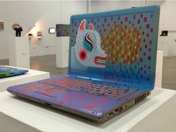 La compañía de electrónicos donó 60 gadgets a artistas consagrados para que los transformaran y exhibieran en museos. ESPECIAL /