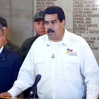 Paramilitares colombianos se ''pudrirán'' en cárceles: Maduro