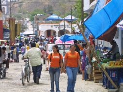 Según diagnóstico municipal, las personas adultas analfabetas viven en la delegación San Martín de las Flores y colonias aledañas. ARCHIVO /