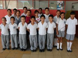 Grupos de 1° a 6° año de la escuela urbana 55 ''Salvador M. Lima'' turno vespertino.  /