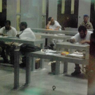 Reanudan audiencias en Guantánamo en plena huelga de hambre