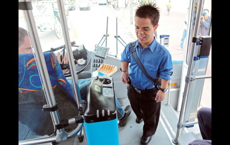 El concepto de ''talla pequeña'' no será motivo de exclusión, según la Ley Federal para Prevenir y Eliminar la Discriminación. ARCHIVO /