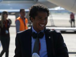 Giovani dos Santos arriba de buen humor a tierras brasileñas. EFE /