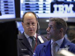 Wall Street amplía hoy sus pérdidas en la recta final de la sesión y el Dow Jones de Industriales desciende el 0.84 por ciento. AP /