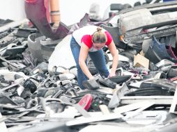 Según autoridades, tras el primer operativo acudieron mil 962 personas para buscar su autoparte hurtada. EL INFORMADOR /