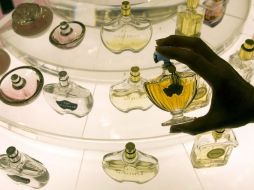 Van desde los 500 pesos las ofertas que presentan perfumerías en la ZMG para este día tan especial. ARCHIVO /