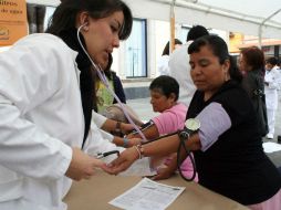 Las enfermedades crónicas son cada vez más frecuentes  en la población mexicana a causa de los malos hábitos. ARCHIVO /