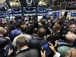 Wall Street intensifica su avance y cierra jornada con alzas en sus indicadores. EFE /