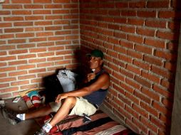 De acuerdo con los testimonios de los trabajadores rescatados, les pagaban no con dinero en efectivo sino con vales. AFP /