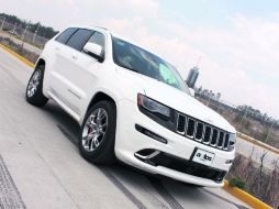 Mejor. Esta camioneta deportiva porta una excelente base, la cual le permite tener ese “tacto europeo” en la conducción.  /