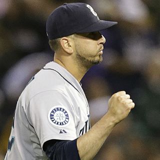 Oliver Pérez salva triunfo de Seattle ante Oakland