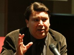 José Alfredo Jiménez hijo señaló que está buscando el diálogo con las autoridades correspondientes para montar la exposición. ARCHIVO /