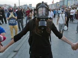 Los manifestantes acusan a Erdogan, de ''aplastar a su propio pueblo para satisfacer sus ambiciones autoritarias''. AP /